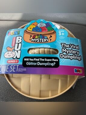 THE VIRAL MYSTERY DUMPLING/Squishy Bun Series 3